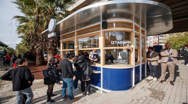 İzmirli Kahve'nin ikinci şubesi Bornova'da açıldı