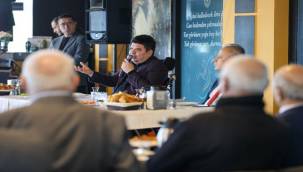  Başkan Erhan Kılıç iş insanlarıyla buluştu