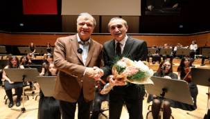 Çocuk Senfoni Ve Cengiz Özkan'dan Muhteşem Konser