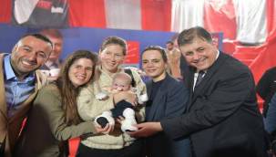 Başkan Tugay'dan Çeşme'ye yatırım sözü