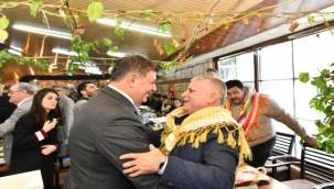 Başkan Tugay'dan Kemalpaşa'ya raylı sistem sözü