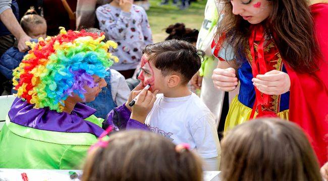 Bayraklılı çocuklar şenlikte buluştu