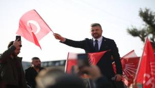 Buca'da miting gibi açılışlar