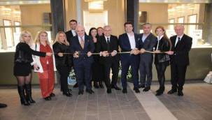  Gradiva Karşıyaka Hilltown'da