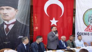 Belediye emekçilerine bayram hediyesi