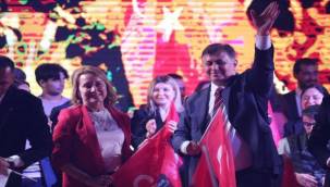 Mutlu'dan zafer konuşması