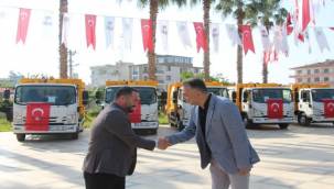 Ödemiş Belediyesi'nin temizlik filosuna 5 yeni araç eklendi