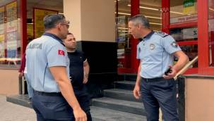 Bayraklı'da kaldırım işgallerine denetim