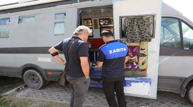 Bayraklı'da karavan işgaline zabıta engeli