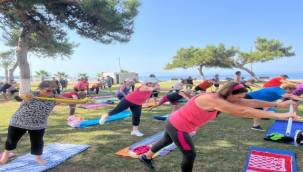 Yeşil ve Mavinin Buluştuğu Noktada Pilates Keyfi