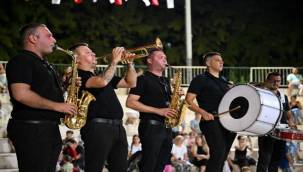 Çamdibi Atatürk Parkında Bando Balkan rüzgarı