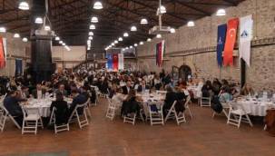 Öğretmenlere plaket