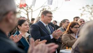 İzmir'e Güvenin Ve İnanın