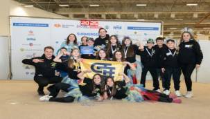 800 Öğrenci Çalışmalarını Sergiledi