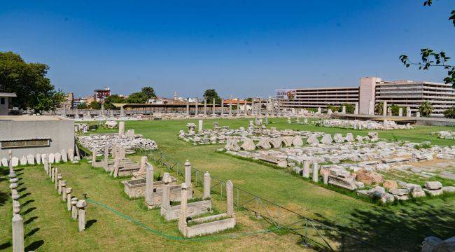 Büyükşehir'den Smyrna Antik Kenti'ne "tarihi destek"