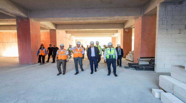 İzmir'in sağlık üssünün yapımı hızla ilerliyor