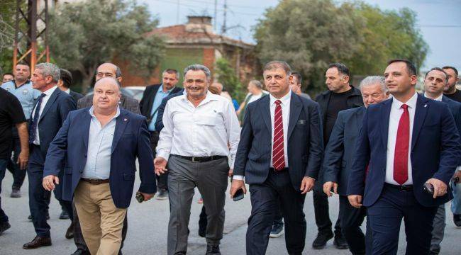 Başkan Tugay Ayakkabıcılar Sitesi Esnafını Ziyaret Etti