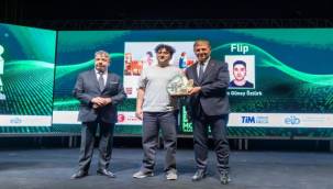 Ezber Bozan Tasarımcılar Ödüllerine Kavuştu