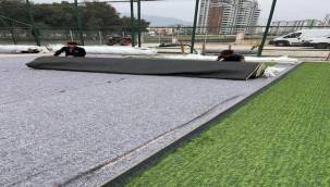Büyükşehir'den gençlere beş yeni halı saha