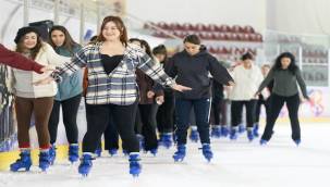 Buz Sporları Salonu yeni sezona hazır