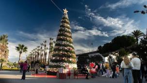 İzmir, yeni yılı rengarenk bir festivalle karşılıyor