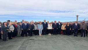 Öğretmeni yok sayan hiçbir iktidar ayakta kalamaz