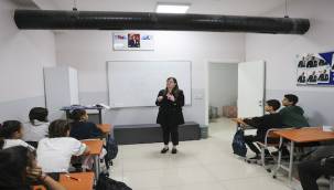 Çocuklara ders desteği, yetişkinlere mesleki gelişim fırsatı