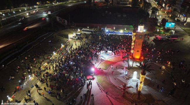 En uzun geceyi İzmirliler aydınlattı