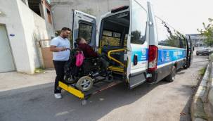 Gaziemir Belediyesi'nden engelsiz ulaşım hizmeti