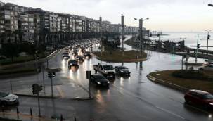 İzmir Büyükşehir Belediyesi ekipleri sağanak nedeniyle seferber oldu