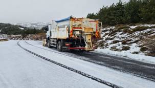 Yağışlı haftada kar ve buzlanmalara karşı çalışmalar sürüyor