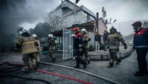 Bornova'daki fabrika yangını söndürüldü