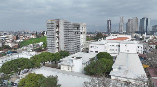 Eşrefpaşa Hastanesi'nin yeni binasında sona doğru