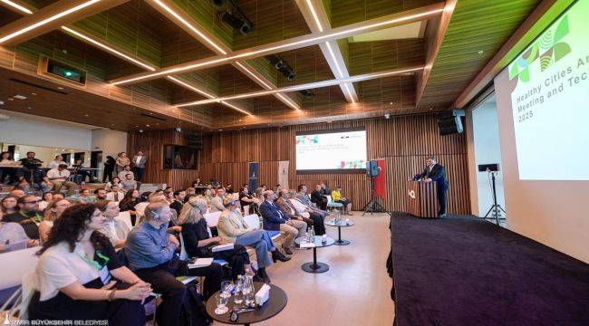 Siyasi Komite'ye yeniden seçildi