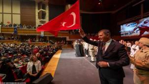 "Uyan Memet" Çanakkale ruhunu sahneye taşıdı