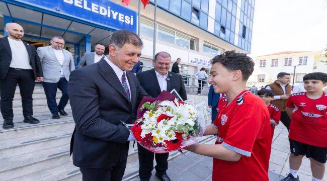 Başkan Tugay'dan Menderes'e teşekkür turu
