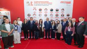 Doğal taşın kalbi İzmir’de atıyor