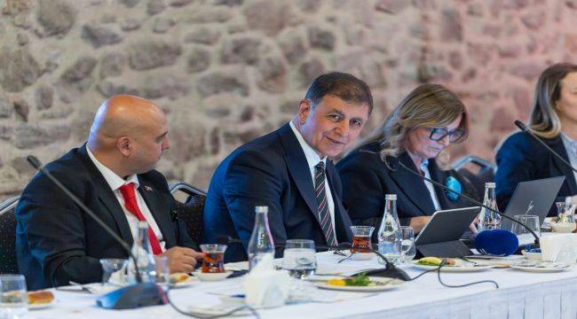 Tugay'dan turizm sektörüne destek ve iş birliği çağrısı