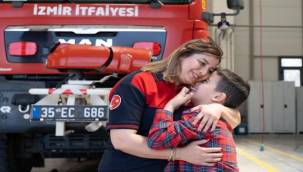 Yangında hayat kurtarıyor, evde oğlunun umudu oluyor