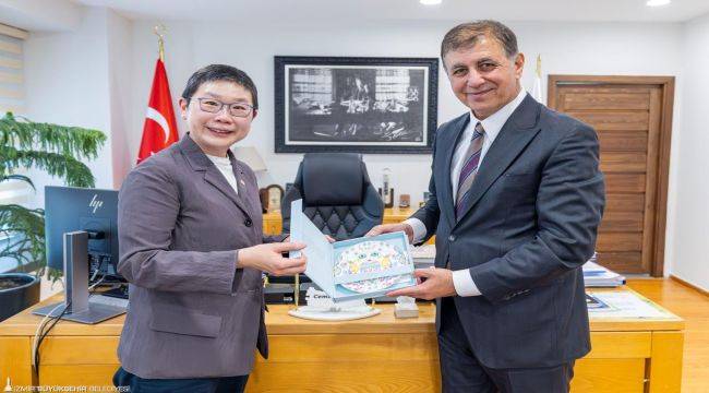Başkan Tugay'dan Singapur'a İEF ve EXPO 2027 daveti