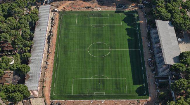Büyükşehir'den Ödemiş Saraçoğlu Stadı'na yepyeni zemin