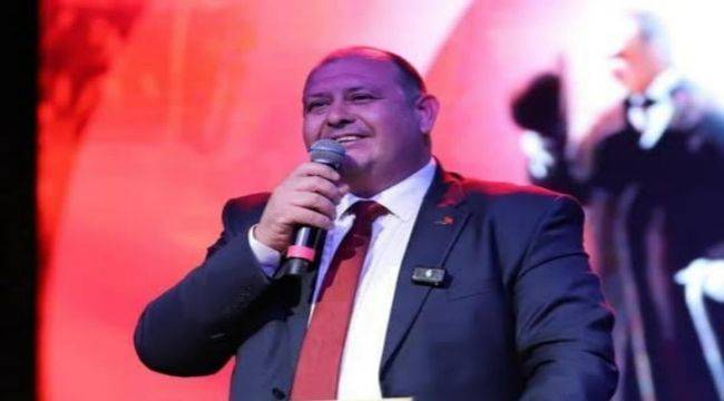 Menderes'te belediye operasyonu: Başkan Çiçek'in de aralarında olduğu 13 kişi gözaltında