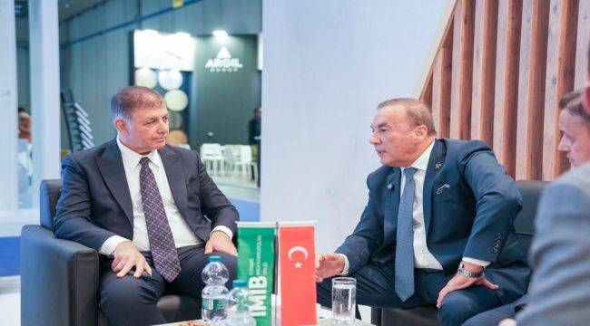 Başkan Tugay'dan İtalya'da Marble İzmir temasları