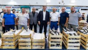 Başkan Tugay: Ekmeğini denizden çıkaranlara bereketli bir sezon diliyorum
