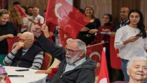 Huzurevinde coşkulu 29 Ekim balosu